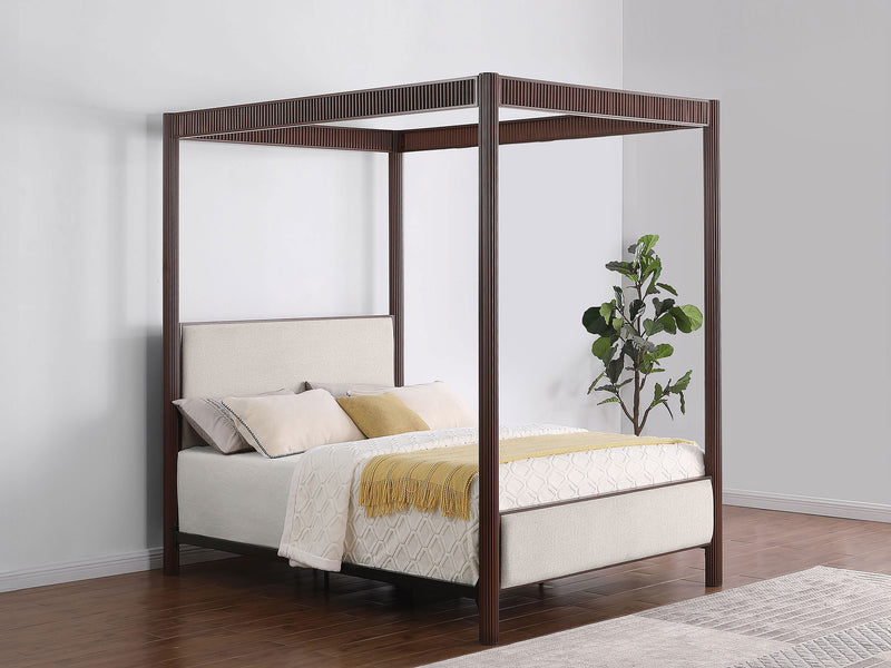 Zimmerlee Eastern King Bed