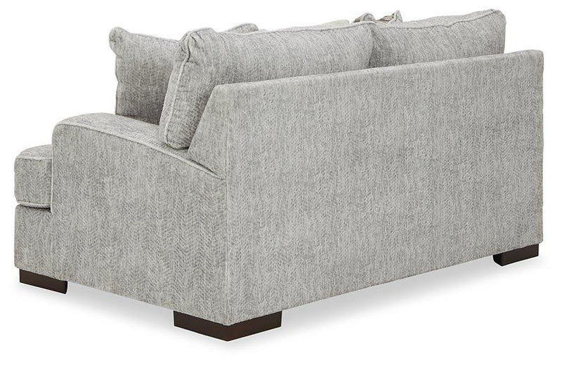 Mercado Loveseat